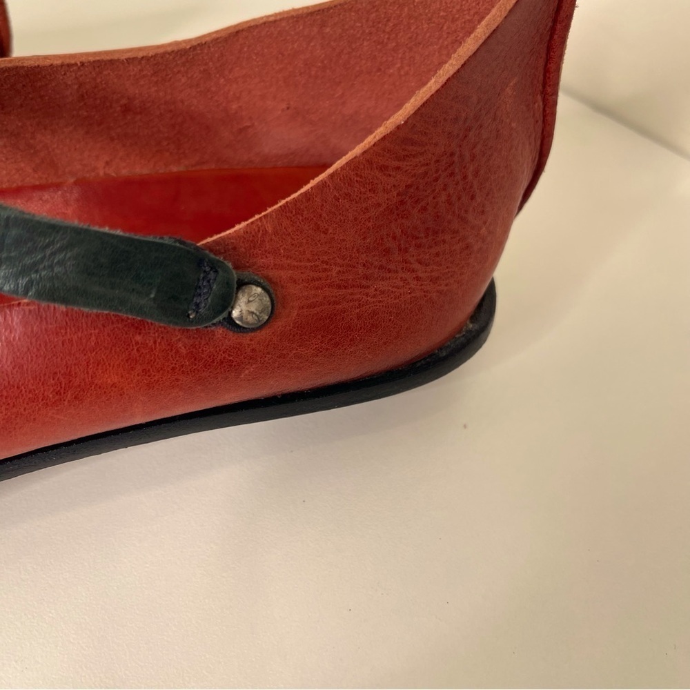 Cydwoq Jail Women's Shoe hand made Cottagecore ballet flat l - Picture 2 of 13
